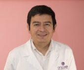 Dr. Rodrigo Vásquez, oncólogo de centro oncológico Oncovida, Providencia, Santiago.