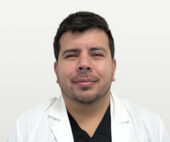 Dr. David Daroch, cirujano digestivo centro oncológico Oncovida Providencia