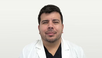 Dr. David Daroch, cirujano digestivo centro oncológico Oncovida Providencia