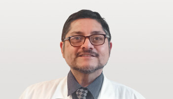 Dr. Javier Jaramillo, médico de medicina general, VIdaRed. Centro Médico Manuel Montt, Providencia.