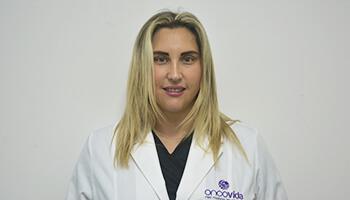 Dra Javiera Sendra Donoso cirujano de mama de centro oncológico Oncovida, Providencia.