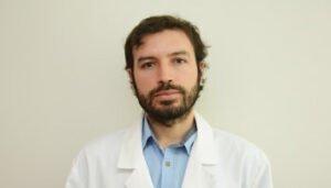 Doctor Rodrigo Cepeda médico de cuidados paliativos oncovida santiago